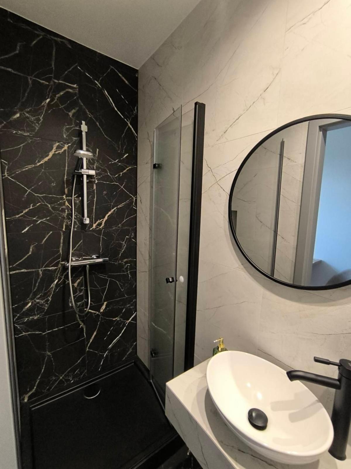 Brama Lwowska Apartamenty - Wiecej Na Www,Bramalwowska,Pl Zamość Exterior foto